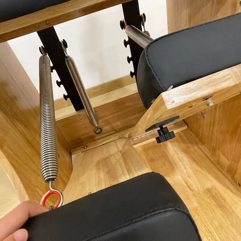YTYIN レントン ホームジム：オーク＆スチール製ピラティ - Pilates Chair Wunda のレビューと価格