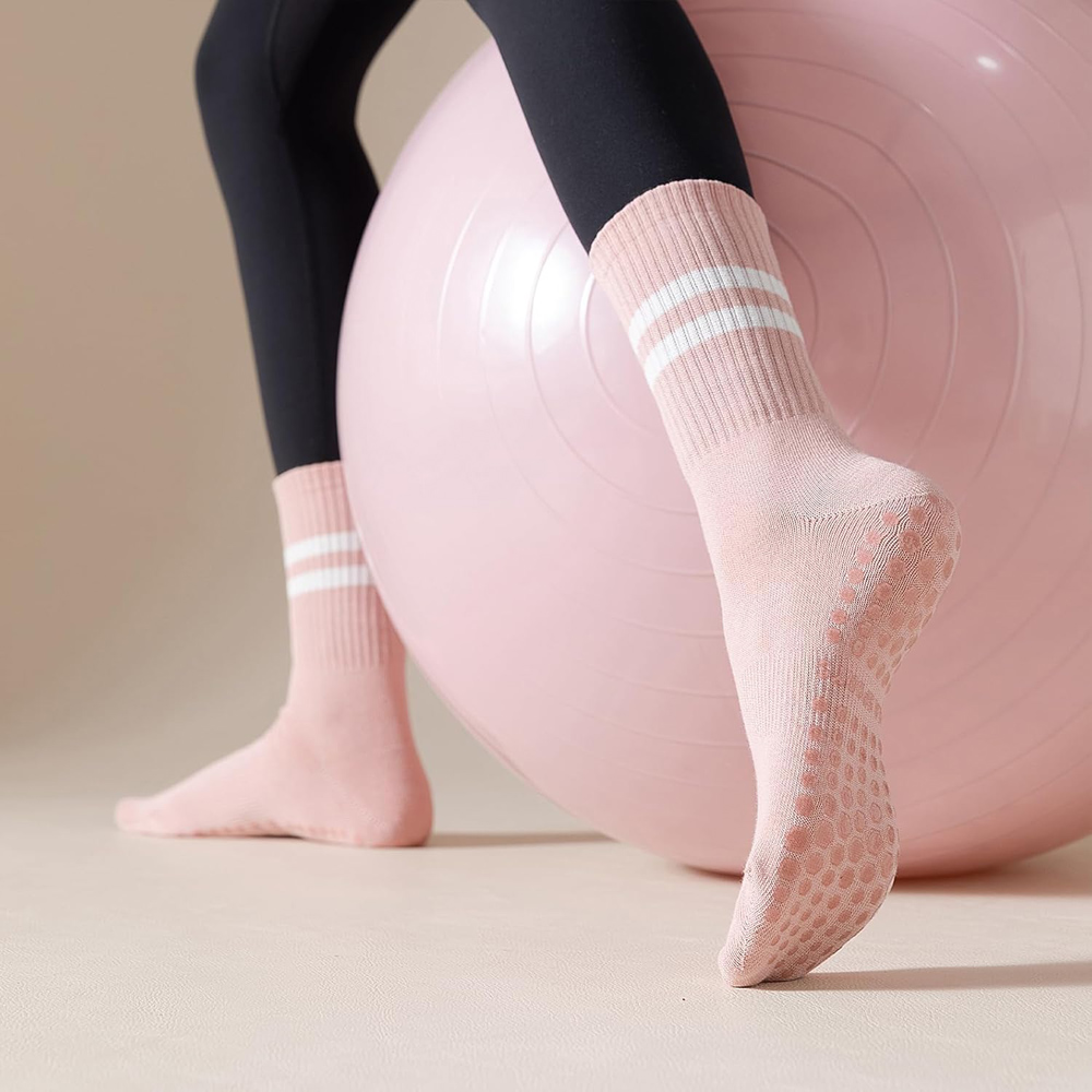 女性用グリップ付きヨガピラティスソックス、滑り止めグリップコ - Pilates Yoga And Barre のレビューと価格