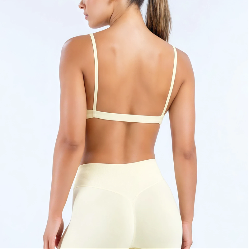 HISTELLO インパクトスクープネックブラ レディース  - Pilates Yoga Training のレビューと価格